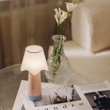 Fungo 花漾移動小燈