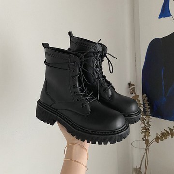 2021秋冬新款馬丁靴女英倫風chic短靴女粗跟平底機車靴子女短筒潮