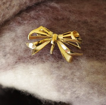 古董Vintage金色包金蝴蝶結別針胸針 少見款 B2040