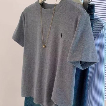 衣時尚 上衣 短袖T卹 打底衫 基本款 中大尺寸S-3XL新款圓領半袖打底衫小馬刺繡內搭短袖T卹上衣-6500.