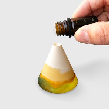 手工製造 I 擴香石 I 樹脂 I 附5ml精油 I 黄色 I 圓錐