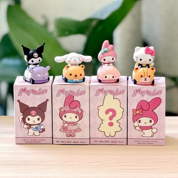 E哥❤現貨包郵開車三麗鷗美樂蒂庫洛米萌趣小車手辦微景觀造景桌面裝飾擺件預售
