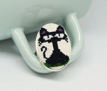黑貓刺繡戒指 寵物愛好者的十字繡首飾 現代手工製作的女朋友禮物