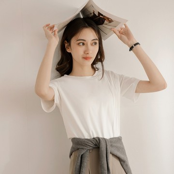 OB嚴選 刺繡標語立體車線素色TEE 《AB19124》