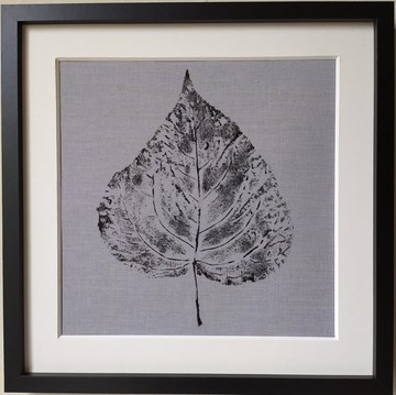 選自限量系列畫作 與秋對 的一幅作品  菩提葉