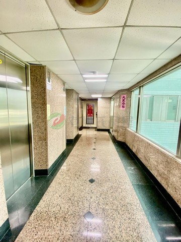 近捷運永春站，世貿IC小坪數辦公｜台北市信義區忠孝東路五段