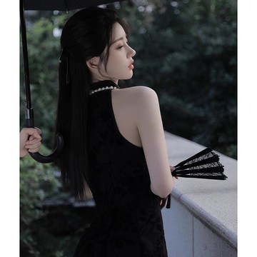 旗袍改良新中式國風復古女黑色掛脖連衣裙古著初戀長裙時尚夏新款【倪醬】