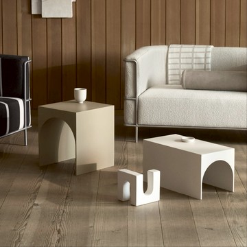 Kristina Dam Studio Arch 邊桌