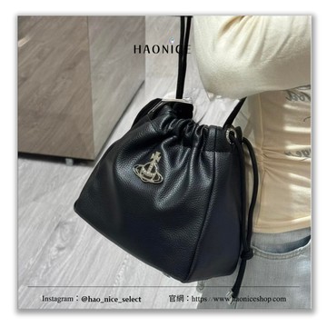 【HAO NICE】英國潮Vivienne Westwood 西太后️ 金屬土星logo 荔枝紋軟皮革 抽繩水桶包 斜挎包 單肩包