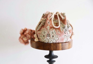 威尼斯Marine Bag 粉色 閃耀的粉色 豐富的色彩選擇 成人式、和服、畢業典禮皆適用