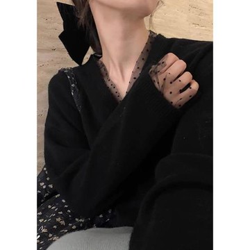 小心機波點蕾絲花邊拼接針織衫女秋冬韓系純欲風內搭顯瘦v領毛衣