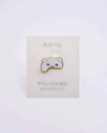 灰 英短 嘴邊肉貓 喵喵襟章