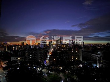 中國醫商圈四改三房次頂樓視野戶｜台中市北區日興街