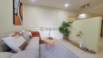 楠梓右昌商圈翻新公寓二樓｜高雄市楠梓區久昌街