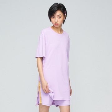 【VOUX】Cozee-抗菌吸排單邊開衩寬版上衣(中性) - (翻糖紫/金盞花橘/瓦綠/午夜藍 M-XL)