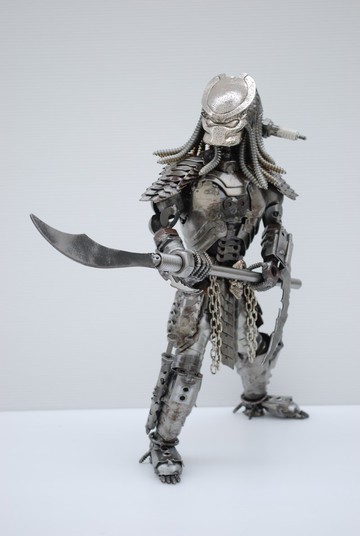 異星獵人雕塑 驚豔銲接工藝 超酷生日禮物 (A4/F)