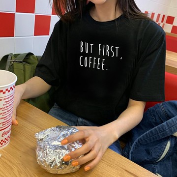 BUT FIRST, COFFEE 短袖T恤 黑色 咖啡文青設計禮物旅行生活格言