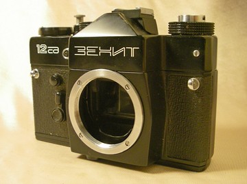 KMZ ZENIT-12sd 35 毫米膠卷單眼相機機身，帶賓得 M42 鏡頭卡口蘇聯 1987 年