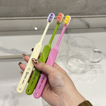 【台灣出貨】🔥 限時特賣🔥高顔值寬頭軟毛牙刷深層清潔男女家用高檔成人家庭裝情侶獨立護齦萬毛牙刷 軟毛牙刷 旅行牙刷 超軟