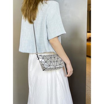 三家宅家小包包女2025夏季新款菱格鏈條迷你小包斜挎手機包單肩包