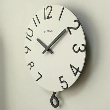 新款木質靜音掛鐘北歐簡約客廳搖擺時鐘圓形裝飾家居創意石英鐘表