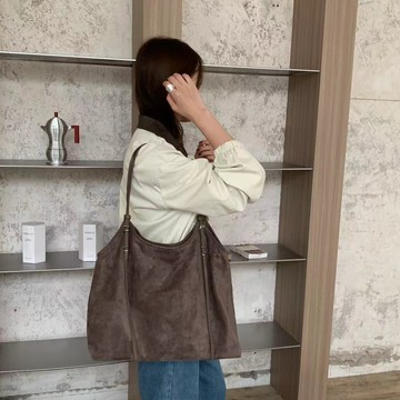 日常通勤大容量麂皮絨單肩包 迷霧灰
