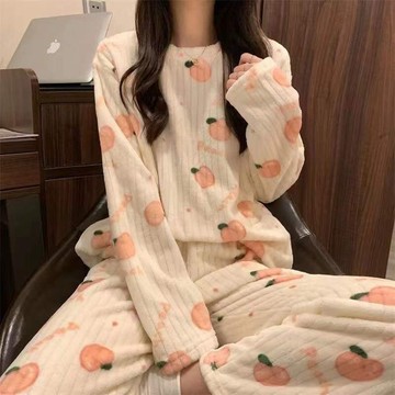 【桃園出貨🔥】珊瑚絨印花睡衣女秋冬季時尚大碼暖暖女套裝加厚兩件套可愛家居服