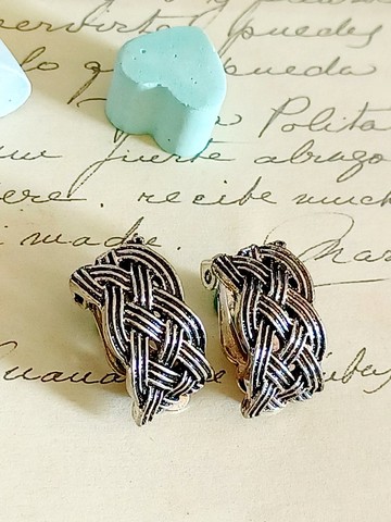vintage jewelry 金屬編織紋 夾式耳環