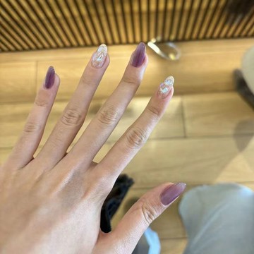 🎀台灣出貨🎀紫色手工穿戴甲貓眼極光鑽爆閃高階顯白ins氣質溫柔九離紫年美甲