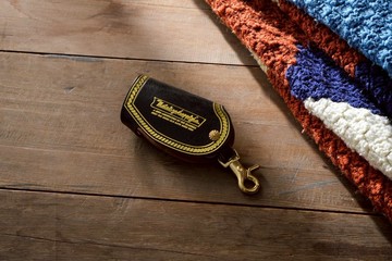 【METALIZE】復古車廠鑰匙包-有耳款