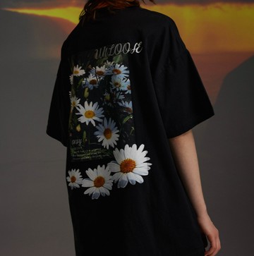 FINDSENSE X 2023 街頭時尚潮流 男士 小雛菊 寬鬆 半袖短T  圖案恤 學生T 情侶T