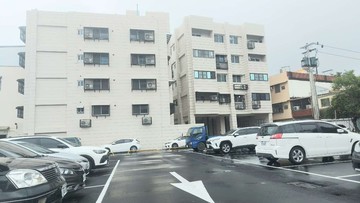 橋頭學區#上等人#輕屋龄#三房華廈｜高雄市橋頭區美德街