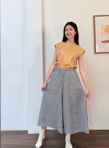 斜襟立領亞麻上衣 芥末黃 插肩袖：เมษา 上衣