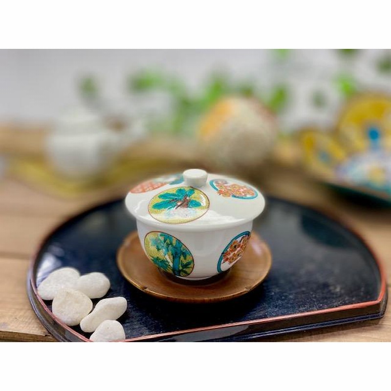 九谷焼 蓋付湯呑 丸紋松竹梅 小槌付き(Kutani teacup) ギフト
