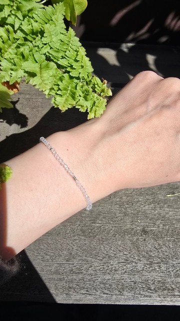 純淨 ‧ 白水晶 純銀 素串 細手環 四月誕生石