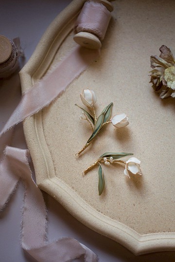 永恆的祝福 鬱金香霧面復古仿舊水晶花新娘頭飾樹脂花  一對