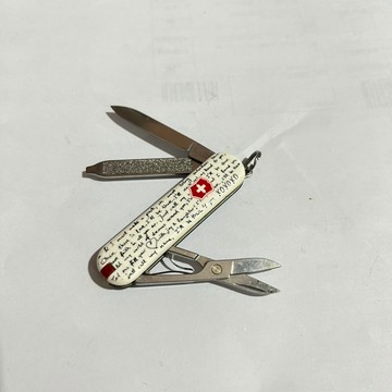 ［沐沐屋］victorinox 維氏 58mm經典七用限量印花 愛情 0.6223