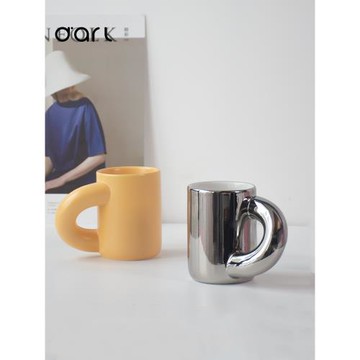 DART造夢 北歐純色大手柄陶瓷馬克杯送人女生電鍍銀色微波加熱ins
