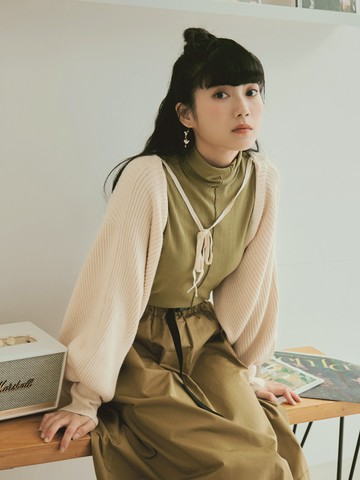 QQ毛衣．針織拋袖罩衫短版外套