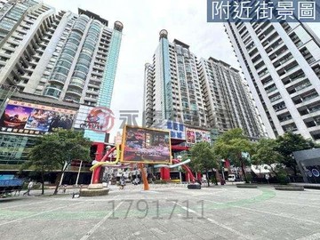 中壢SOGO商圈元化路燙金店面附6個平面車位｜桃園市中壢區元化路二段