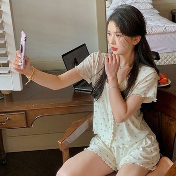 ✨精選好物✨夏季清涼短袖短褲睡衣套裝 少女甜美家居服套裝  純欲莫代爾短袖短褲睡衣 碎花開衫薄款家居服套裝