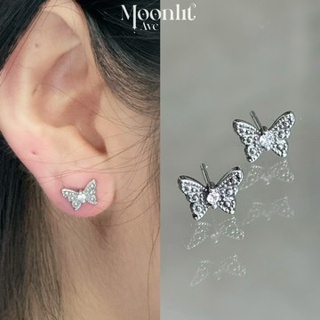 𝐌𝐨𝐨𝐧𝐥𝐢𝐭₊⁺🇰🇷 微光蝶語小巧耳環 𝟑𝟏𝟔醫療鋼系列 復古 蝴蝶結 韓國設計