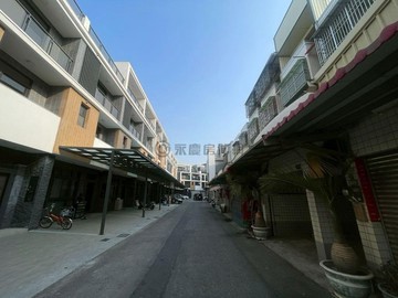 屋主賠售了~低於實價民意街自有車庫大建坪透天｜彰化縣秀水鄉民意街