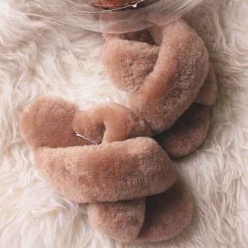 2022羊皮毛一體拖鞋軟底毛茸拖家居空調羊毛交叉拖月子鞋女士棉拖