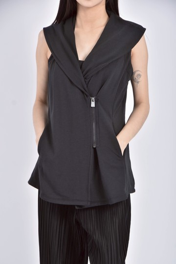 (S) lisa rinna連帽背心黑色外套