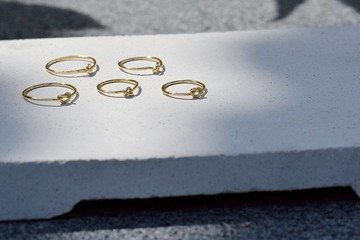 愛心結黃銅戒指