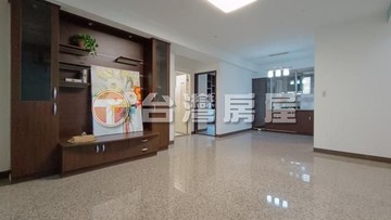 新名人賞三房車 武陵國泰商圈｜桃園市桃園區中山路