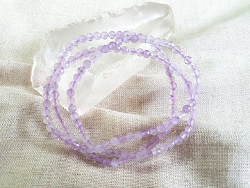 CJ59。薰衣草紫水晶鑽切三圈手珠