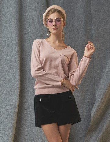 ★【喜芝梅】粉彩V領胸前開袋針織毛衣(兩色；M-2L) 222070320