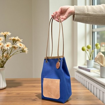 nico 藍色×米色 撥水加工尼龍材質×義大利皮革束口袋包